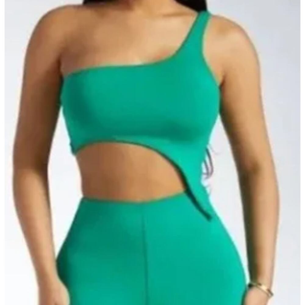 NWT Naked Wardrobe Smooth Side Asymmetrical Crop Top in Kelly Green